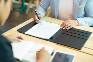 آیا شرکت‌ های ثبت‌ شده در مناطق آزاد شامل مالیات میشوند؟