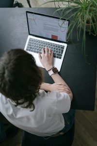 مساعده در قانون کار؛ حق فراموش‌شده یا امتیاز ویژه کارگران؟!